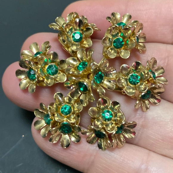 CORO Vintage Signed Coro Goldtone Flower Cluster Brooch Pin coro - Picture 3 of 4